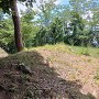 主郭下、北側土塁