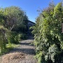 城址案内板と道西坊旧趾の石碑