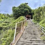 西山麓からの城趾