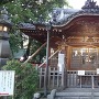 名塚城(砦)跡に建つ社殿