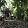 白山神社の横に案内板と石碑