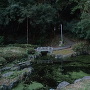 津屋公園 登城口と池
