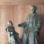 斉昭・七郎麻呂（慶喜）の像