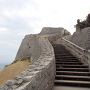 階段と三の曲輪城門跡
