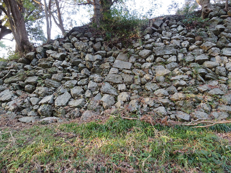 二の丸拡張石垣跡