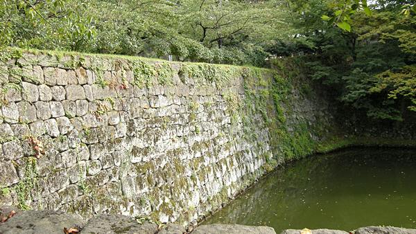 椿坂の石垣